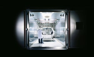 imat-uve Umweltsimulation Sonnensimulation SoSi Klimakammer 46qm Prüfkammer Karroserie