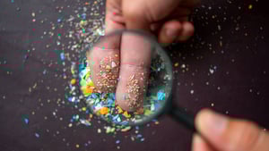 Webinar_009_shutterstock_Mikroplastik_Copyright_SIVStockStudio_Shutterstock